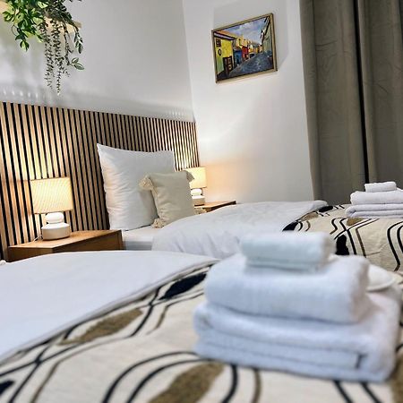 Jasminn Apartments Prague Luaran gambar